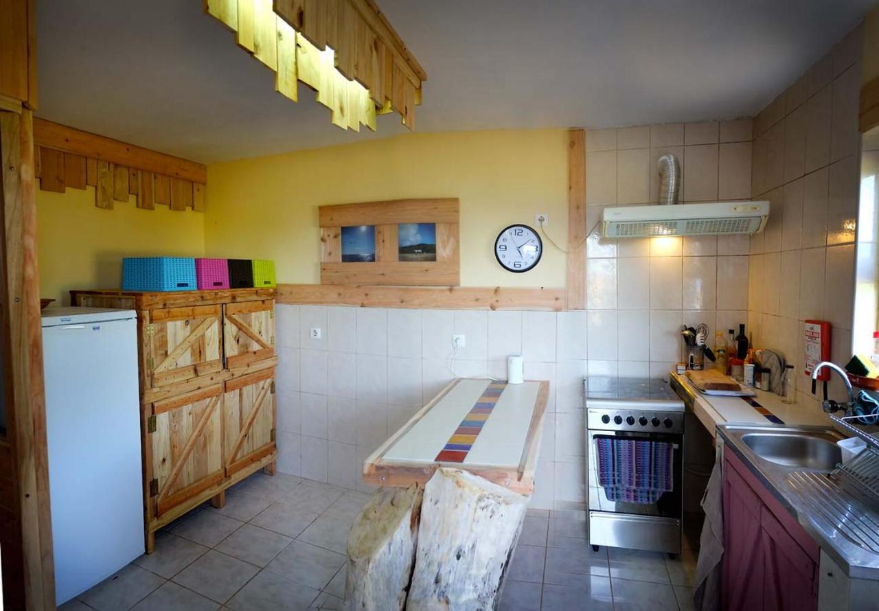 A Barraka: Rent Your Room In Flores! Lajes das Flores Luaran gambar